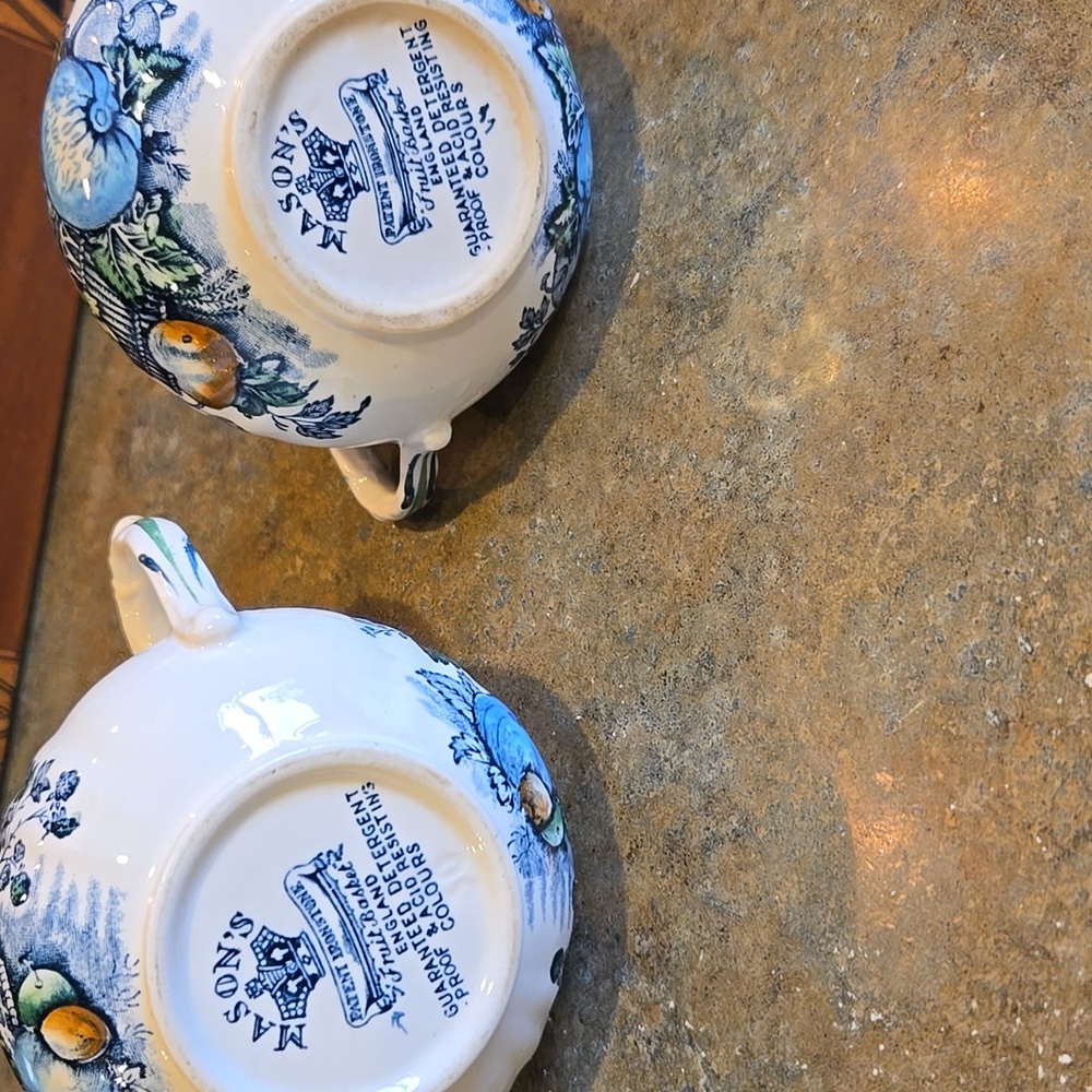 Vintage Mason's Fruit Basket Creamer and Sugar Bowl - Picture 4 of 8